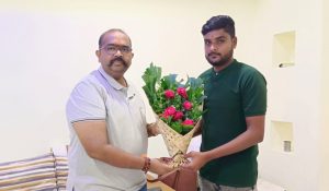 अण्णासाहेब आर्थिक विकास महामंडळाचे अध्यक्ष नरेंद्र जी पाटील यांनी श्री तुळजाभवानी मातेचे दर्शन घेतले.