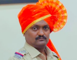 तुळजाभवानी शारदीय नवरात्र महोत्सवासाठी पोलीस बंदोबस्तात अधिकारी, कर्मचारी, होमर्गाड मिळून यंदा १५९३ तैनात - पी आय . गजानन घाडगे
